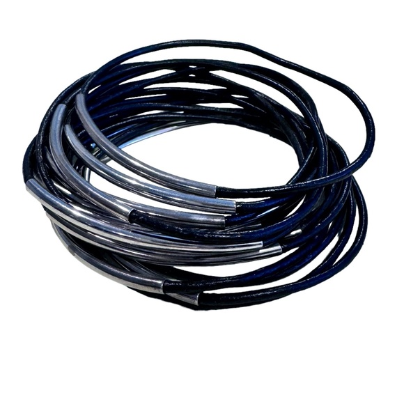 SET OF 15 BLACK BRACELETS WITH SILVER TONE BARS - Picture 1 of 11